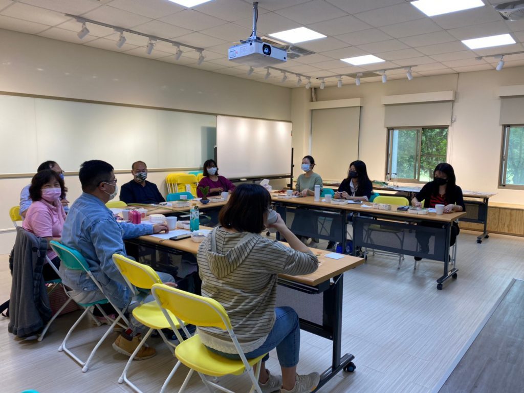 110-2學期 教師社群期中會議
